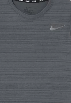 Nike Performance MILER - T-Shirt Basic - Smoke Grey | Unisex 5 Nike Performance MILER - T-Shirt Basic - Smoke Grey | Unisex -Angebote Nike Store 732ff7710a524a73a7ef13e4d9521673