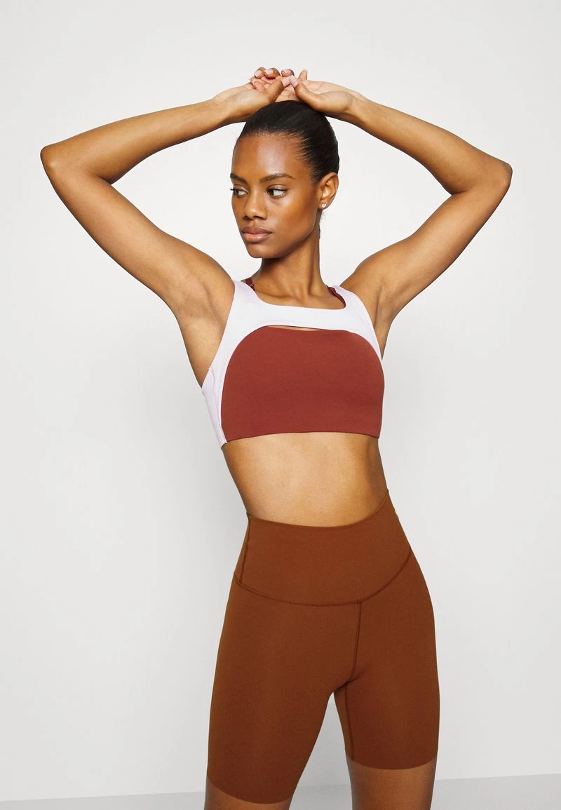 Nike Performance Damen THE YOGA LUXE SHORT - Tights - Oxen Brown/iron Grey 4 Nike Performance Damen THE YOGA LUXE SHORT - Tights - Oxen Brown/iron Grey – Bild 4