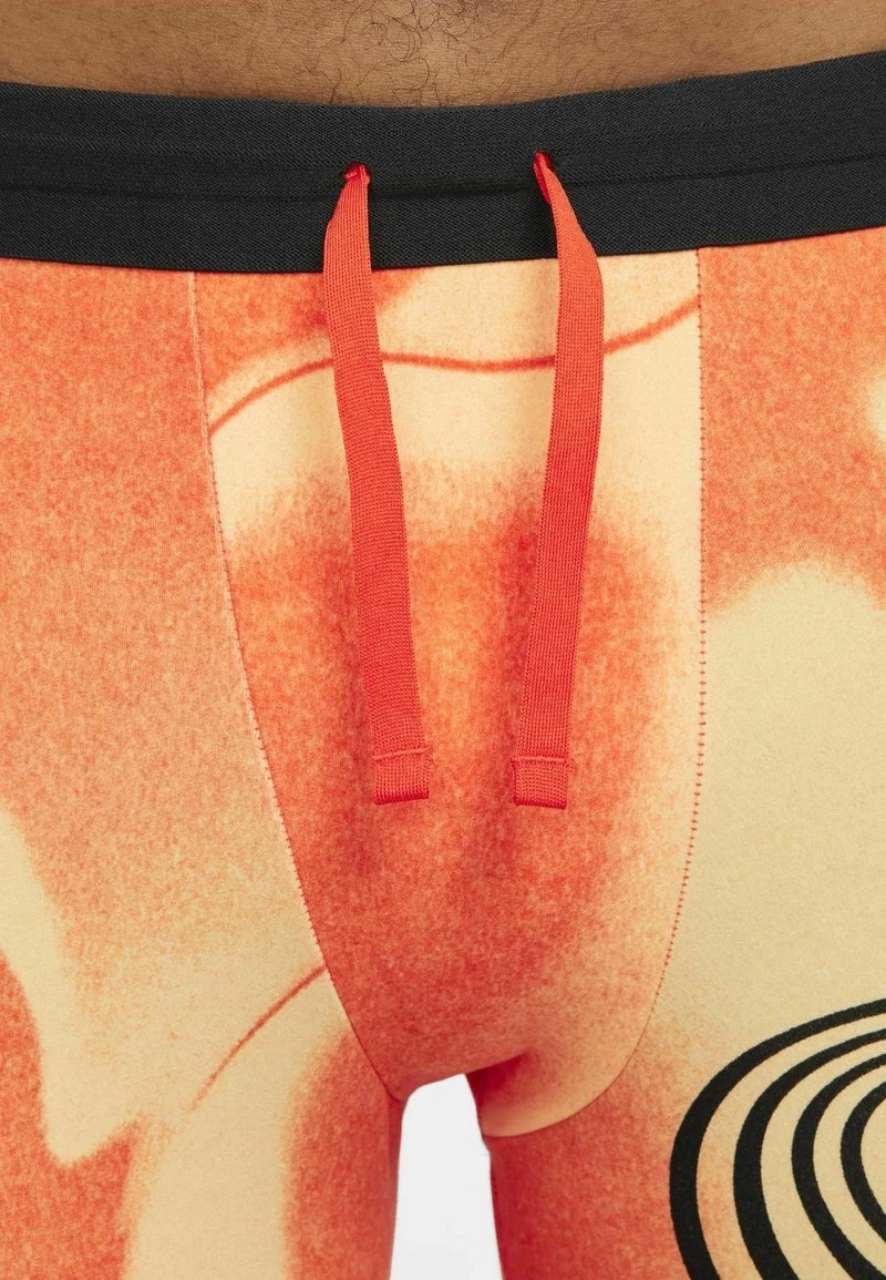 Nike Performance Herren YOGA DRI-FIT A.I.R. - Tights - Melon Tint Offnoir Iron Grey 4 Nike Performance Herren YOGA DRI-FIT A.I.R. - Tights - Melon Tint Offnoir Iron Grey – Bild 4