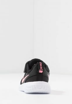 Nike Performance REVOLUTION 5 UNISEX - Laufschuh Neutral - Black/sunset Pulse -Angebote Nike Store 7790fbe9b7c541598a49fc43a67fda74