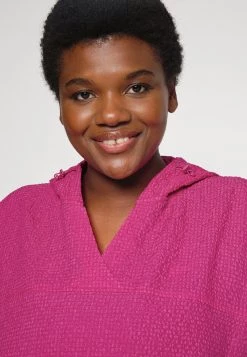 Nike Performance PLUS - Laufjacke - Active Pink | Damen 9 Nike Performance PLUS - Laufjacke - Active Pink | Damen -Angebote Nike Store 7825b1f2b4984ad3bd553e054e72381b