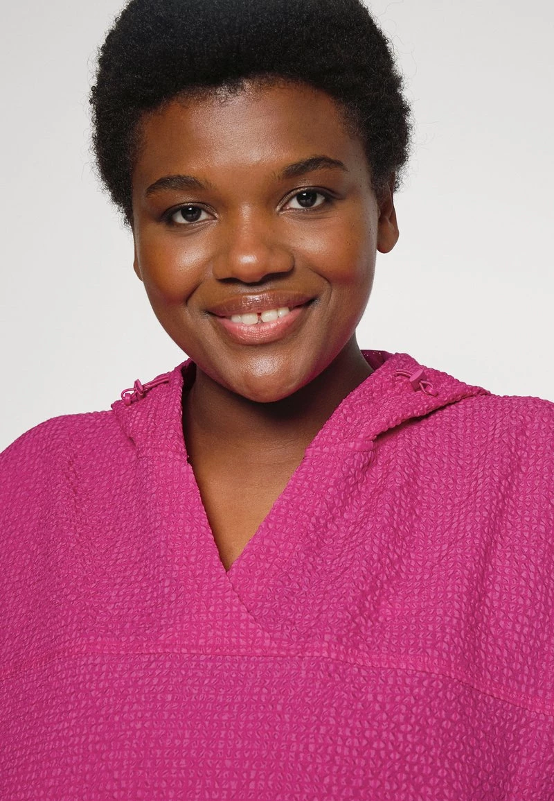 Nike Performance PLUS - Laufjacke - Active Pink | Damen 4 Nike Performance PLUS - Laufjacke - Active Pink | Damen – Bild 4