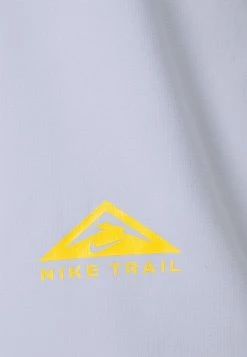 Nike Performance Herren M NK DF TRAIL RISE - T-Shirt Print - Ghost -Angebote Nike Store 7903c8de0c524f27945267bf62eab570