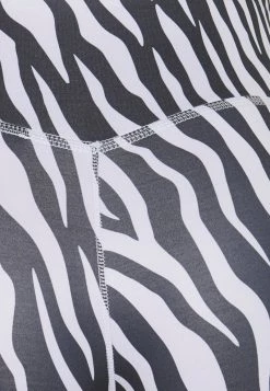 Nike Performance Damen ONE - Tights - Purple Chalk/white -Angebote Nike Store 7abbf353c63f4b3ca81daef8473994de