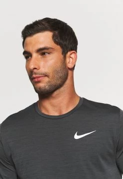 Nike Performance HYPER DRY - T-Shirt Print - Black/iron Grey/heather/white | Herren -Angebote Nike Store 7afb818881a2473aae6e847187172edf