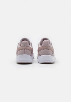 Nike Performance LEGEND ESSENTIAL 2 - Trainingsschuh - Platinum Violet/desert Berry/stone Mauve/white | Damen -Angebote Nike Store 7fdff3397010460b96dcf14864ea8061