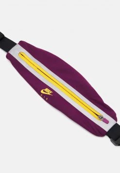 Nike Performance SLIM WAIST PACK 3.0 UNISEX - Gürteltasche - Sangria/black/university Gold -Angebote Nike Store 7feb9220fdc24bd18b9ed87c0ecdf79d