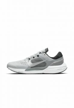 Nike Performance Herren AIR ZOOM VOMERO 15 - Laufschuh Neutral - Grey Fog/mtlc Silver-black-iron Grey-particle Grey