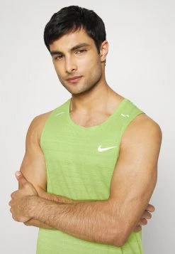 Nike Performance MILER TANK - Top - Vivid Green | Herren -Angebote Nike Store 8102bfcf581040f4a0558237a985fcd8