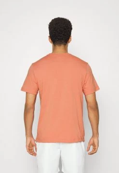 Nike Performance Herren TEE COURT - T-Shirt Print - Madder Root -Angebote Nike Store 81a4e9d75970458fa19acea6f8266d18