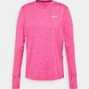 Nike Performance Damen ELEMENT CREW - Langarmshirt - Mystic Hibiscus/pink Prime