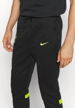 Nike Performance TOTTENHAM HOTSPURS TRAVEL PANT - Vereinsmannschaften - Black/green | Herren 9 Nike Performance TOTTENHAM HOTSPURS TRAVEL PANT - Vereinsmannschaften - Black/green | Herren -Angebote Nike Store 85ba204e98c84b5897a4d712b03fc689