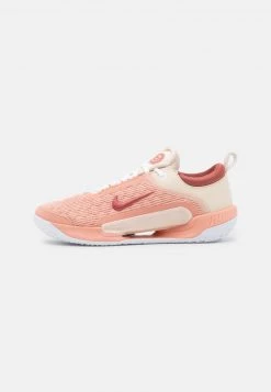 Nike Performance COURT ZOOM NXT - Multicourt Tennisschuh - Light Madder Root/canyon Rust/white | Damen