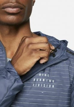 Nike Performance Herren STORM-FIT - Trainingsjacke - Thunder Blue -Angebote Nike Store 87852d35bba849239d9196b8ed4e63b5