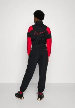 Nike Performance Damen NBA CHICAGO BULLS LIGHTWEIGTH COURSTSIDE JACKET - Trainingsjacke - Black/university Red 8 Nike Performance Damen NBA CHICAGO BULLS LIGHTWEIGTH COURSTSIDE JACKET - Trainingsjacke - Black/university Red -Angebote Nike Store 88dd44724126437d917c617314866c8c