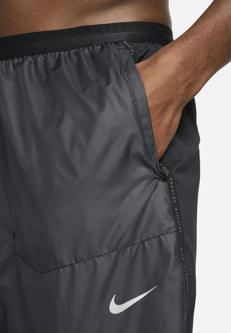 Nike Performance Herren Jogginghose - Black/black/reflective Silver 5 Nike Performance Herren Jogginghose - Black/black/reflective Silver – Bild 5