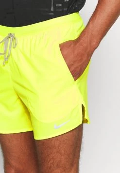 Nike Performance Herren STRIDE - Kurze Sporthose - Gelb/silber -Angebote Nike Store 8aeb5ab6fed64a0bb22a2568f18afa5c