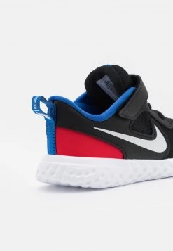 Nike Performance REVOLUTION 5 UNISEX - Laufschuh Neutral - Black/white/universe Red/game Royal 11 Nike Performance REVOLUTION 5 UNISEX - Laufschuh Neutral - Black/white/universe Red/game Royal -Angebote Nike Store 8bbb492fbe33454cb0e61f011700d935