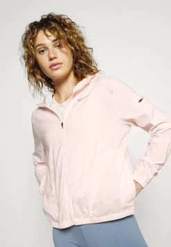 Nike Performance Damen Laufjacke - Pale Coral/silver 9 Nike Performance Damen Laufjacke - Pale Coral/silver -Angebote Nike Store 8c1eca5abf4042a2b6d75fc015d6b063