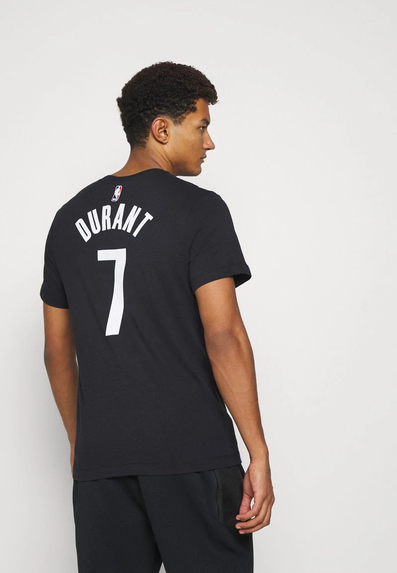 Nike Performance Herren NBA BROOKLYN NETS JAMES HARDEN NAME & NUMBER TEE - Vereinsmannschaften - Black 3 Nike Performance Herren NBA BROOKLYN NETS JAMES HARDEN NAME & NUMBER TEE - Vereinsmannschaften - Black – Bild 3