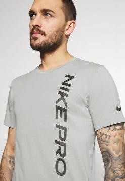 Nike Performance BURNOUT - T-Shirt Print - Particle Grey/black | Herren -Angebote Nike Store 8dffd2b452324b16b4219b78846de291