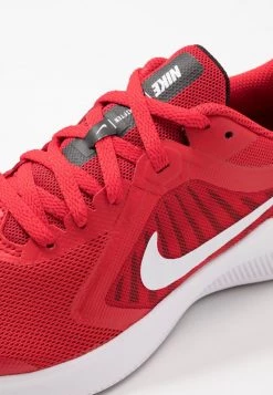 Nike Performance Unisex DOWNSHIFTER - Laufschuh Neutral - University Red/white/black -Angebote Nike Store 8e8811e1c8a5490e87e948006647a8a2