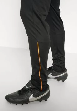 Nike Performance Herren ACADEMY TRACKSUIT - Trainingsanzug - Black/total Orange -Angebote Nike Store 8f37515465dd4448a2e3d8420dec785f