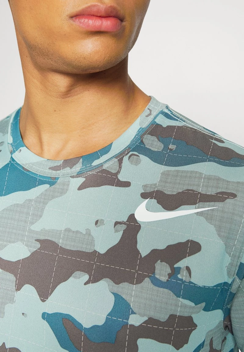 Nike Performance Herren TEE CAMO - T-Shirt Print - Ocean Cube 5 Nike Performance Herren TEE CAMO - T-Shirt Print - Ocean Cube – Bild 5