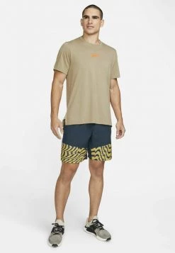 Nike Performance BURNOUT - Sport T-shirt - Khaki Light Bone Total Orange | Herren 7 Nike Performance BURNOUT - Sport T-shirt - Khaki Light Bone Total Orange | Herren -Angebote Nike Store 9485dd88fd8345638024589cb17086fc