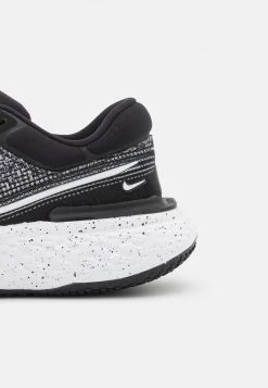 Nike Performance Herren ZOOMX INVINCIBLE RUN - Laufschuh Neutral - White/black -Angebote Nike Store 94bd72865d2348eab8151785e61759f1