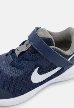Nike Performance REVOLUTION 6 TDV UNISEX - Laufschuh Neutral - Midnight Navy/white/flat Pewter -Angebote Nike Store 94c8108796a043b9a4873cf49cbcaa5f