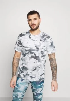 Nike Performance Herren DRY TEE - T-Shirt Print - Photon Dust/dark Smoke Grey