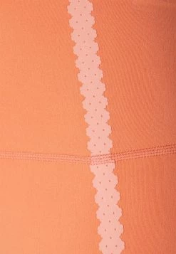 Nike Performance Damen LUXE EYLET 7/8 - Tights - Healing Orange/apricot Agate -Angebote Nike Store 9613f86e72bc46f494a36805969945e5