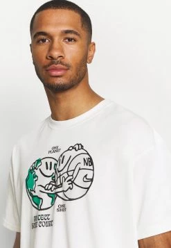 Nike Performance NBA TEAM TEE - T-Shirt Print - Pure | Herren -Angebote Nike Store 9707a63a52154a1c8541efa9e50abc63