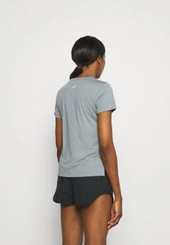 Nike Performance Damen RUN - T-Shirt Print - Particle Grey -Angebote Nike Store 984fc698358049aeb1869ae124d8bfa7