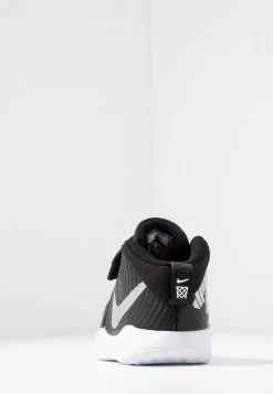 Nike Performance Unisex TEAM HUSTLE - Basketballschuh - Black/metallic Silver/wolf Grey/white -Angebote Nike Store 99aeaed899ef449aaf41263640f1de36