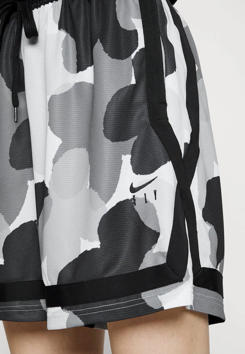 Nike Performance Damen FLY CROSSOVER SEASONAL - Kurze Sporthose - Smoke Grey/black 7 Nike Performance Damen FLY CROSSOVER SEASONAL - Kurze Sporthose - Smoke Grey/black – Bild 7