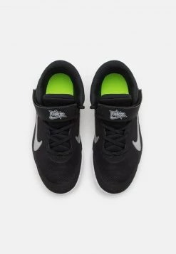 Nike Performance TEAM HUSTLE D 10 FLYEASE UNISEX - Basketballschuh - Black/metallic Silver/volt/white -Angebote Nike Store 9ab2207c70ab48bbbc4543e333ef72d6