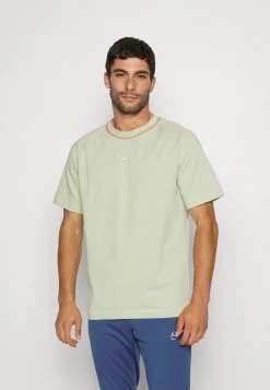 Nike Performance Herren FC TRIBUNA - T-Shirt Basic - Olive Aura/habanero Red/white