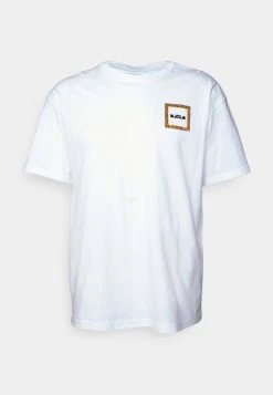 Nike Performance Herren LEBRON JAMES TEE LOGO - T-Shirt Print - White 10 Nike Performance Herren LEBRON JAMES TEE LOGO - T-Shirt Print - White -Angebote Nike Store 9b5ba83f09714b098ee7450232bb80bd