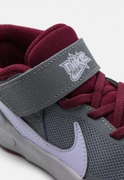 Nike Performance TEAM HUSTLE D 10 UNISEX - Basketballschuh - Smoke Grey/pure Violet/dark Beetroot -Angebote Nike Store 9d6fb494e9474e9a9c4f3b7ba4d7c270