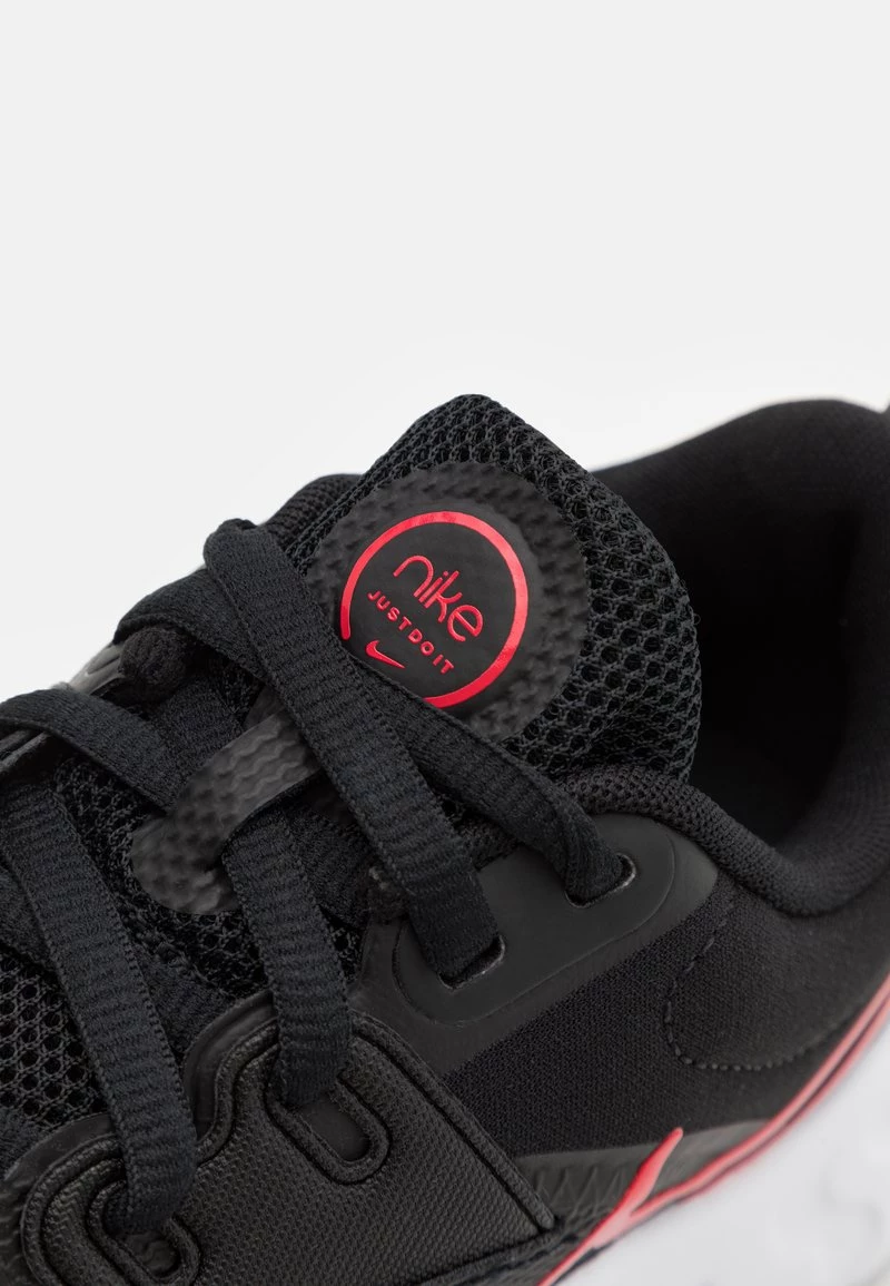 Nike Performance Herren RENEW RETALIATION 3 - Trainingsschuh - Black/university Red/white 6 Nike Performance Herren RENEW RETALIATION 3 - Trainingsschuh - Black/university Red/white – Bild 6