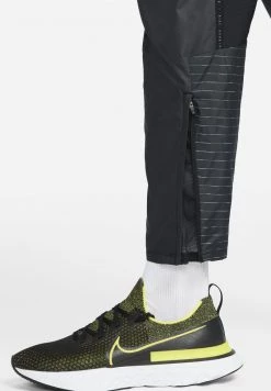 Nike Performance Herren Jogginghose - Black/black/reflective Silver 19 Nike Performance Herren Jogginghose - Black/black/reflective Silver -Angebote Nike Store 9e49d431333e4d10b8a890ce04ae4e99