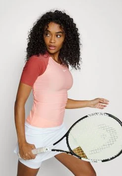 Nike Performance Damen Sport T-shirt - Bleached Coral/canyon Rust/white -Angebote Nike Store 9f1f80fc1b8243d29b3a5df69d2ecdfd