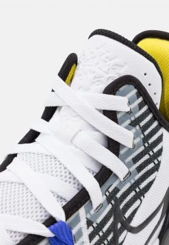 Nike Performance LEBRON WITNESS VI - Basketballschuh - White/black/persian Violet/yellow Strike | Herren 11 Nike Performance LEBRON WITNESS VI - Basketballschuh - White/black/persian Violet/yellow Strike | Herren -Angebote Nike Store 9fc24e9cad88484eb3b2dcf4a6ccdb29