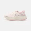 Nike Performance Damen ZOOMX INVINCIBLE RUN FK - Laufschuh Wettkampf - Guava Ice/metallic Silver/pink Glaze/barely Green
