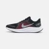 Nike Performance QUEST 4 - Laufschuh Neutral - Black/white/hyper Pink/dark Smoke Grey | Damen