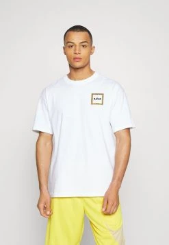 Nike Performance Herren LEBRON JAMES TEE LOGO - T-Shirt Print - White 8 Nike Performance Herren LEBRON JAMES TEE LOGO - T-Shirt Print - White -Angebote Nike Store a25fad5fb2cb4c0ea37b02e8536e943b