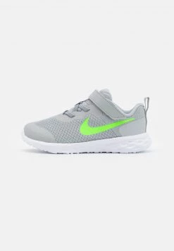 Nike Performance REVOLUTION 6 TDV UNISEX - Laufschuh Neutral - Light Smoke Grey/green Strike/dark Smoke Grey/chrome