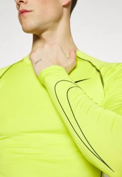 Nike Performance Herren Sport T-shirt - Atomic Green/black/sequoia -Angebote Nike Store a26a7bacec9f4360b26824c8aa3fe9d1